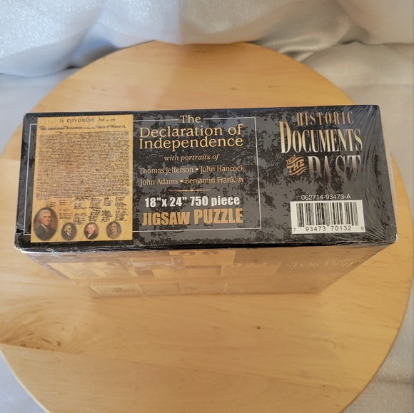 American Documents The Declaration of Independence Jigsaw Puzzle, 750-Piece - Picture 4 of 9